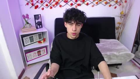 Snapshot of liil_boy chatting on February 26, 2026, 3:27 am Lil Boy- online show from February 26, 2026, 3:27 am