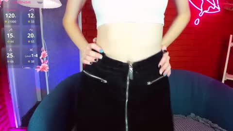 lika_sky online show from November 7, 2025, 11:21 am