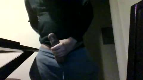 likeitorleaveit008 online show from April 4, 2026, 1:37 am