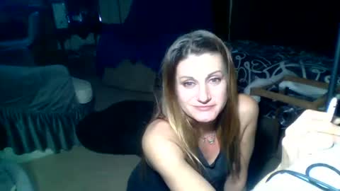 Snapshot of likerightnow chatting on February 7, 2026, 11:25 am likerightnow online show from February 7, 2026, 11:25 am