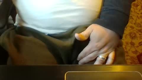 N online show from October 26, 2025, 9:42 pm