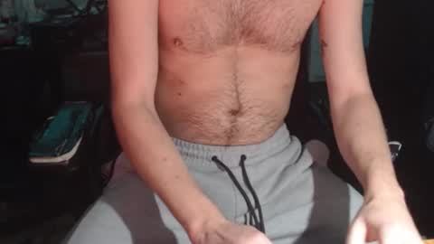 Snapshot of likethebonobo chatting on October 7, 2025, 8:50 pm likethebonobo online show from October 7, 2025, 8:50 pm