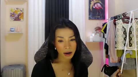 Snapshot of likliklicklengleng chatting on April 2, 2026, 6:44 am Leng online show from April 2, 2026, 6:44 am