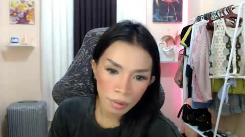 Snapshot of likliklicklengleng chatting on April 8, 2026, 7:08 am Leng online show from April 8, 2026, 7:08 am