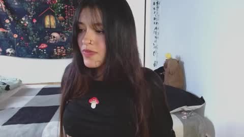 lil angel7 online show from November 14, 2025, 7:45 pm