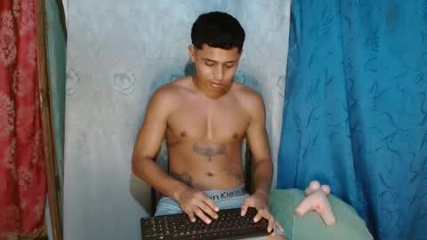 lil_condor_baby online show from September 26, 2025, 1:53 am