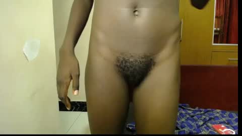 Snapshot of lil_doll_melanin chatting on May 18, 2026, 3:24 am Uni online show from May 18, 2026, 3:24 am