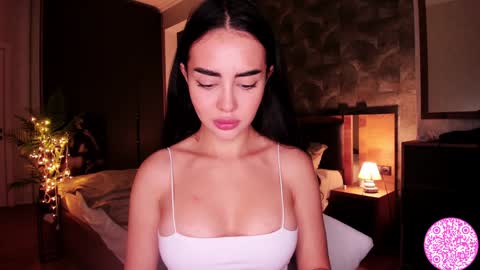 Gabriela online show from December 12, 2024, 4:48 am