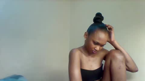 Lil miss online show from November 4, 2025, 1:05 am