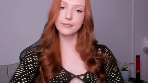 Snapshot of lil_pumpkinpie chatting on February 6, 2025, 7:45 am Val online show from February 6, 2025, 7:45 am