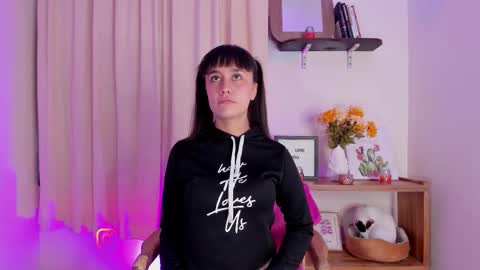 Lila  online show from October 27, 2025, 10:36 pm