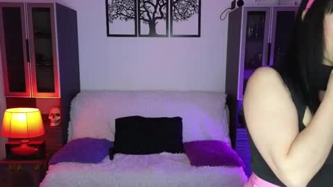 Lila online show from February 23, 2025, 3:51 pm