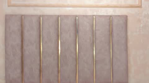 lila bailey  online show from December 15, 2025, 8:13 pm