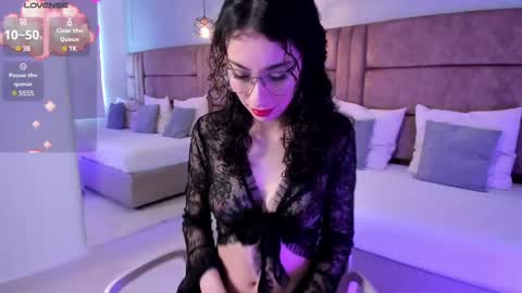 Lilah online show from March 6, 2025, 5:54 pm