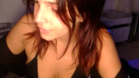 Rebecca online show from November 5, 2025, 6:13 am