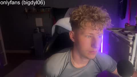 lildyl06 online show from April 19, 2026, 7:49 pm