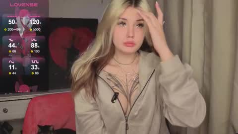 Nika and Lori online show from September 14, 2025, 7:57 pm