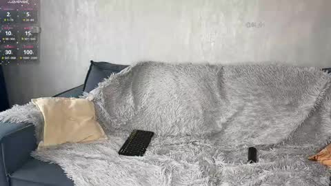 Lili online show from April 4, 2026, 9:40 am