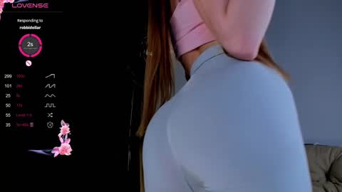 lili__roze_ online show from March 7, 2025, 9:38 pm