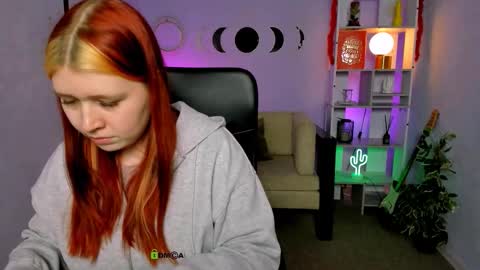 Lili online show from March 18, 2026, 1:14 pm