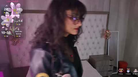 Snapshot of lili_clan chatting on October 24, 2025, 3:19 pm lili_clan online show from October 24, 2025, 3:19 pm