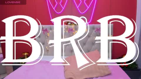 Lilli  follow me kiss online show from January 9, 2025, 12:41 pm