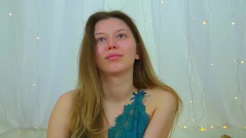 Mia online show from February 26, 2026, 6:45 am