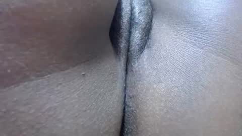 liliah online show from November 27, 2025, 3:03 pm