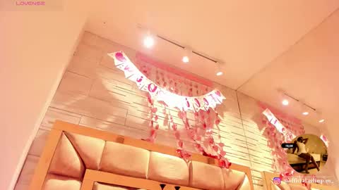 LILIAN  online show from February 16, 2026, 7:43 pm