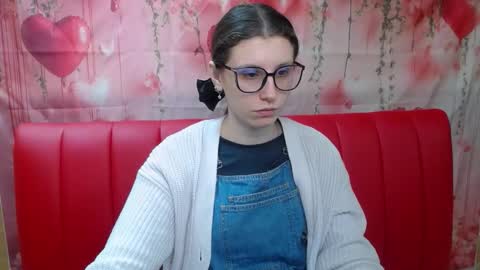 lilianashine online show from February 21, 2026, 6:36 am