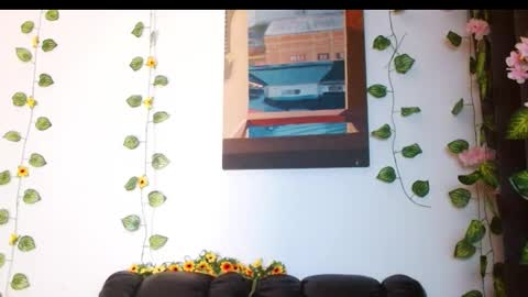 yesica online show from September 29, 2025, 9:19 pm