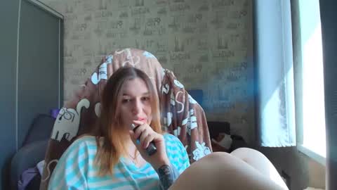 Snapshot of liliawoolf chatting on May 5, 2026, 8:33 am liliawoolf online show from May 5, 2026, 8:33 am