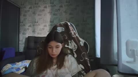 Snapshot of liliawoolf chatting on May 20, 2026, 6:41 am liliawoolf online show from May 20, 2026, 6:41 am