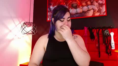 LILIH online show from October 17, 2025, 11:57 am