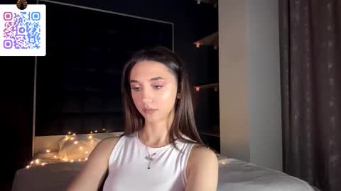 Lina online show from March 3, 2026, 11:43 pm