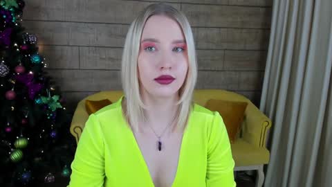 Snapshot of lililinn chatting on December 21, 2024, 9:12 am LiliLinn online show from December 21, 2024, 9:12 am