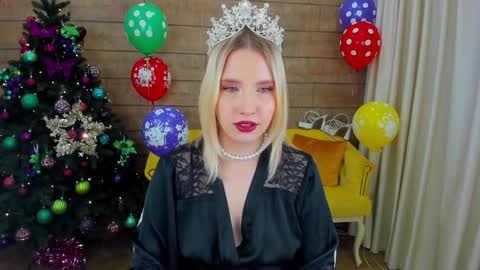 Snapshot of lililinn chatting on December 26, 2024, 11:21 am LiliLinn online show from December 26, 2024, 11:21 am