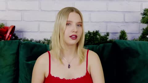 Snapshot of lililinn chatting on January 13, 2025, 10:25 am LiliLinn online show from January 13, 2025, 10:25 am