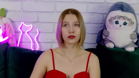 Snapshot of lililinn chatting on March 12, 2025, 5:02 am LiliLinn online show from March 12, 2025, 5:02 am