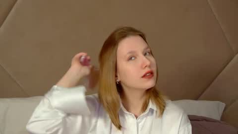 Snapshot of lililinn chatting on May 7, 2026, 4:40 am LiliLinn online show from May 7, 2026, 4:40 am