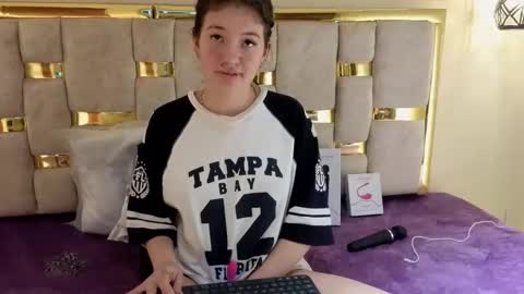 lilimini online show from March 21, 2026, 8:12 pm