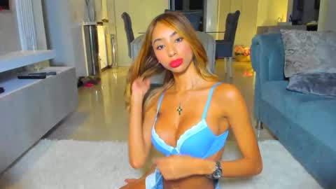 Lili  online show from April 12, 2026, 2:38 am