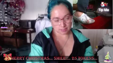Laura lopez online show from December 23, 2024, 3:12 pm