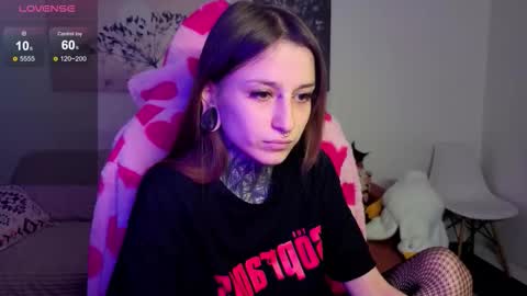 lilith_poison online show from October 4, 2025, 6:39 pm