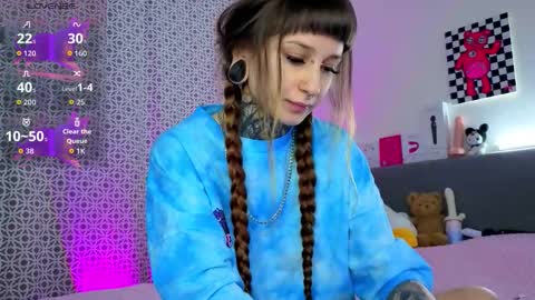 lilith_poison online show from February 19, 2026, 2:51 am