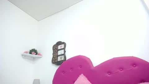 Snapshot of lilith_sm1th chatting on February 8, 2025, 6:54 am Lilith Smith online show from February 8, 2025, 6:54 am