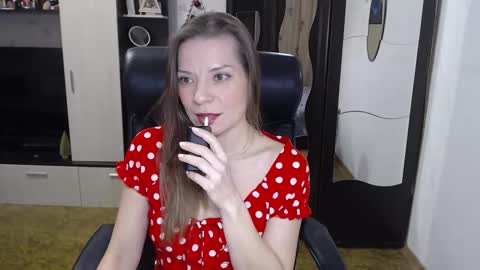 lilith small21 online show from January 10, 2026, 9:11 am