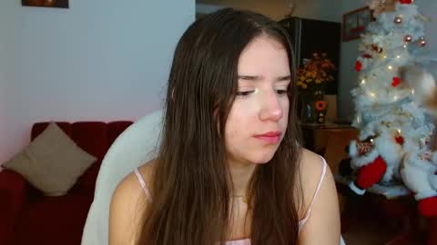 Abril  online show from December 4, 2025, 1:09 pm