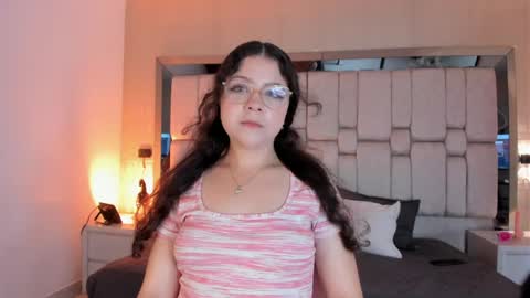 Snapshot of lilithbloom7 chatting on April 22, 2026, 4:04 am Welcome to Lilith room online show from April 22, 2026, 4:04 am