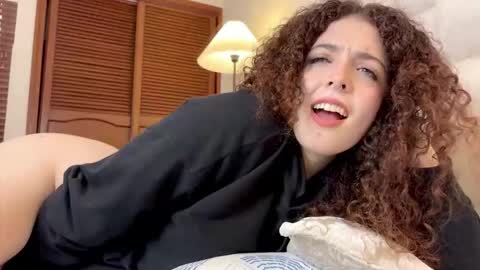 Snapshot of lilithdoeyes chatting on February 6, 2026, 3:37 pm Lilith online show from February 6, 2026, 3:37 pm